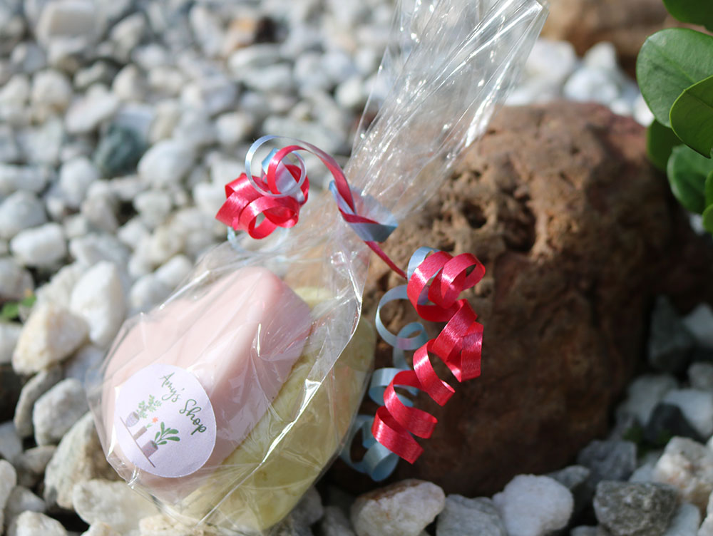 Glamorous Gift Bags - Image 6